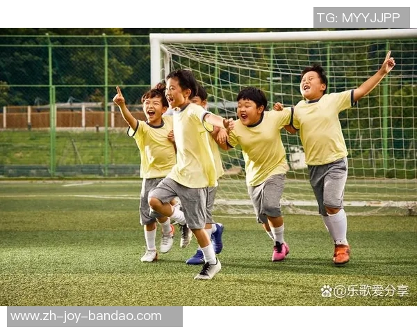 足球的魅力与青春的激情在绿茵场上的交织与碰撞